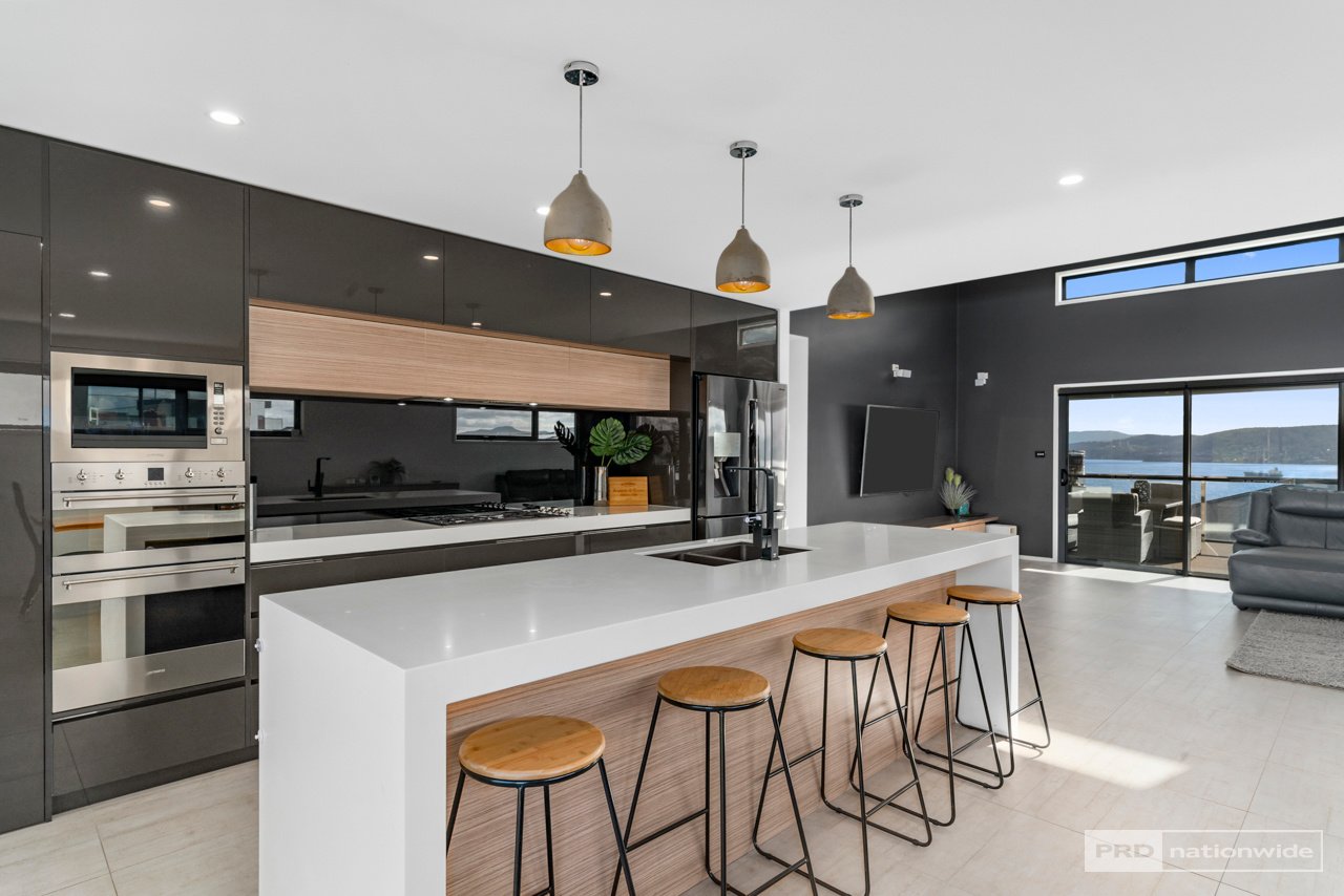 9 Regatta Place TRANMERE 14