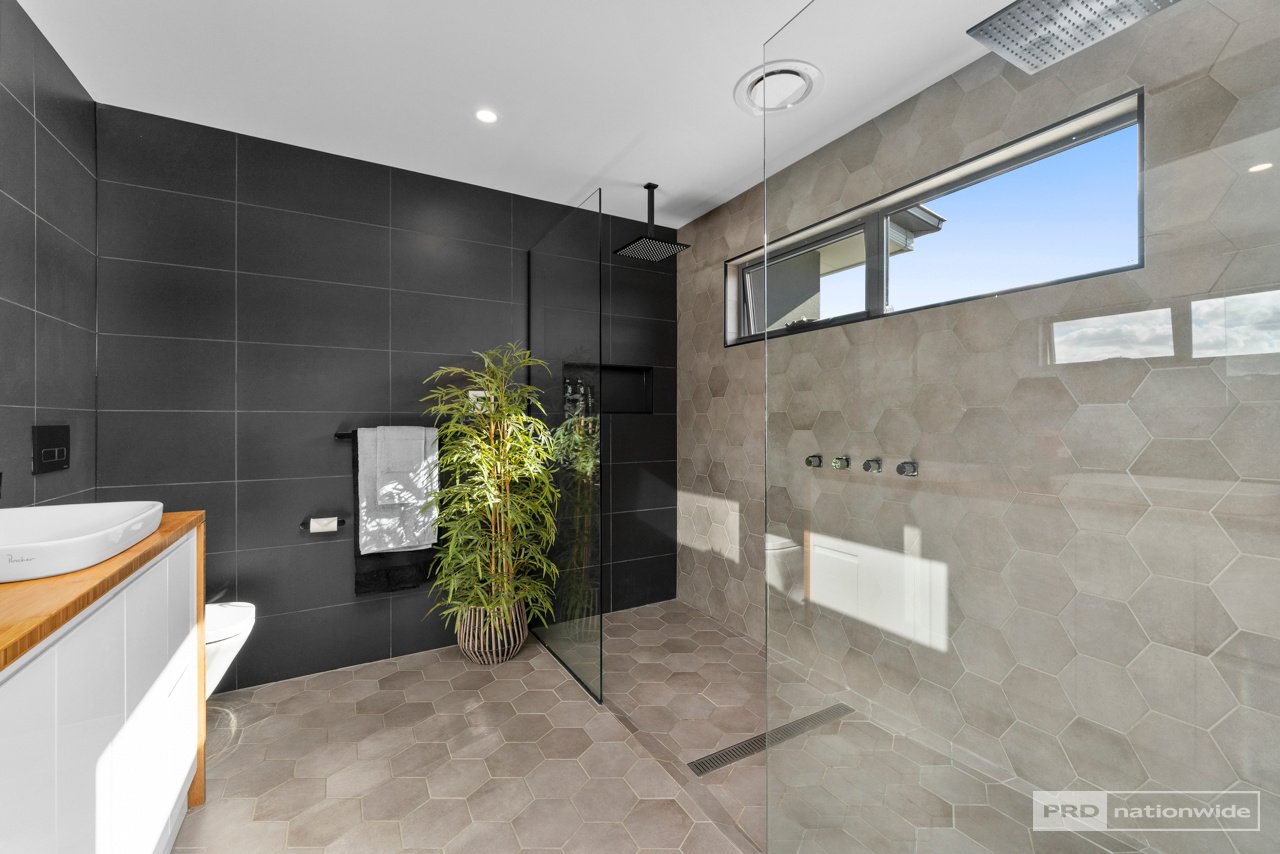 9 Regatta Place TRANMERE 23