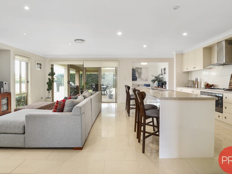 9 Riley James Drive RAWORTH 2