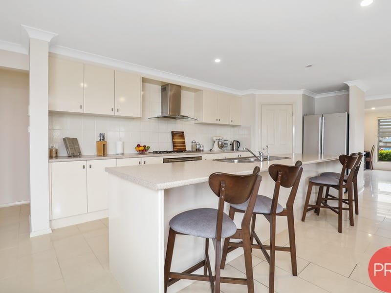 9 Riley James Drive RAWORTH 6