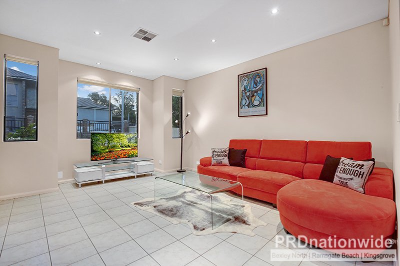 9 Rolestone Avenue KINGSGROVE 2