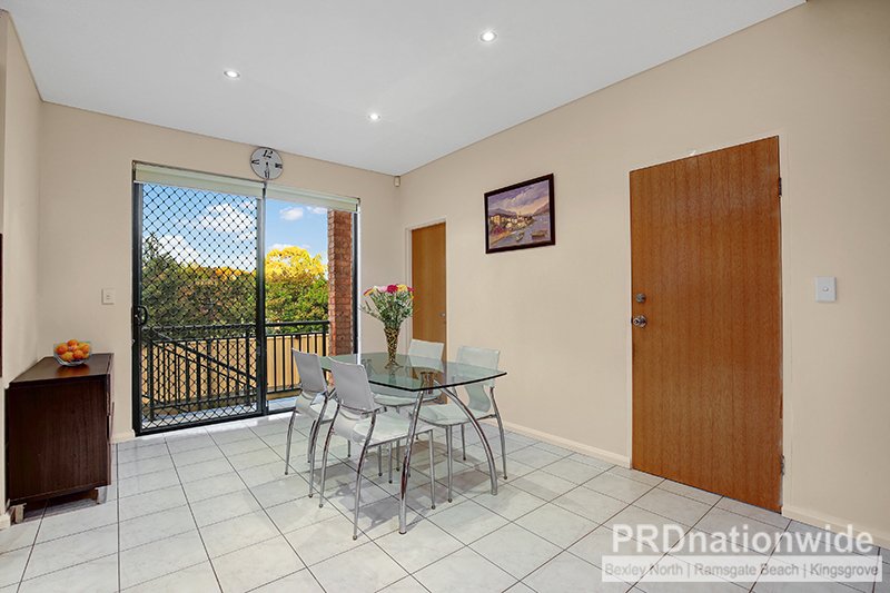 9 Rolestone Avenue KINGSGROVE 3