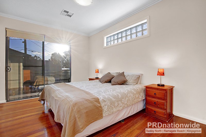 9 Rolestone Avenue KINGSGROVE 5