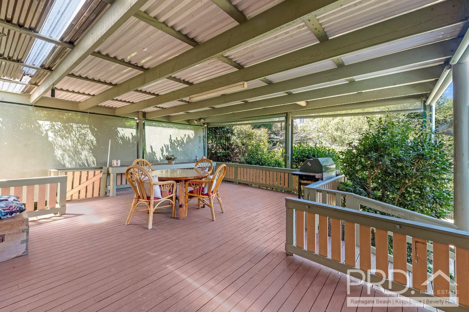 9 Roseanne Avenue ROSELANDS 8