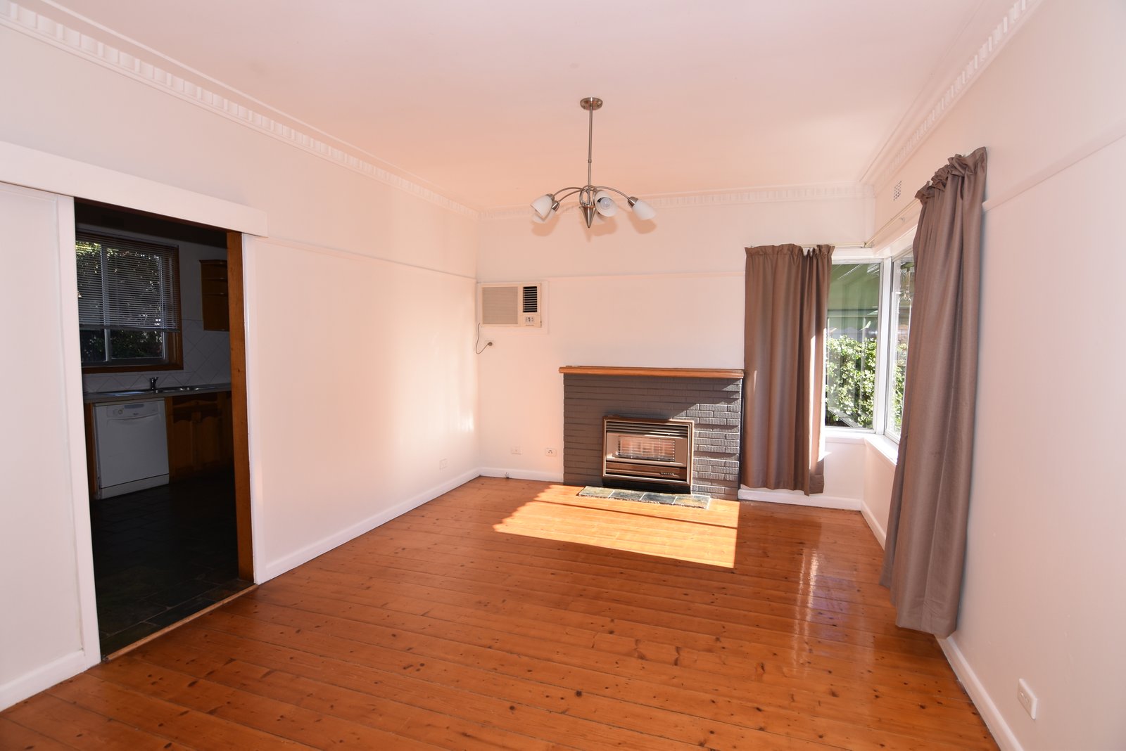 Gallery: 9 Roslyn Road