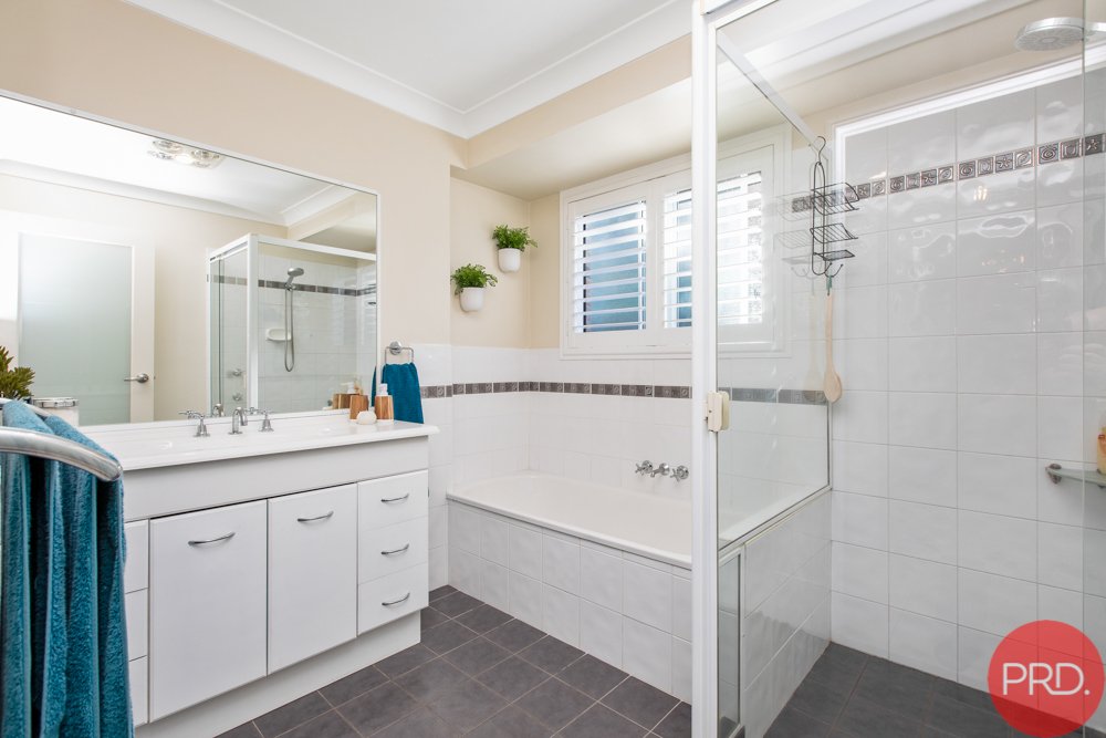 9 Rothbury Terrace THORNTON 25