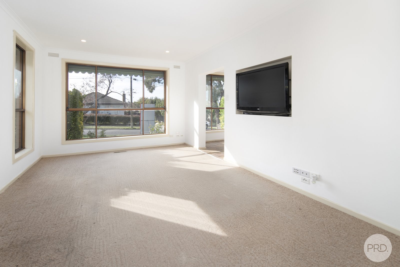 9 Rotherwood Street WENDOUREE 4