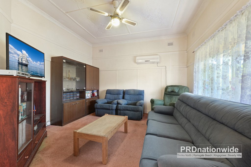 9 Roy Street KINGSGROVE 4