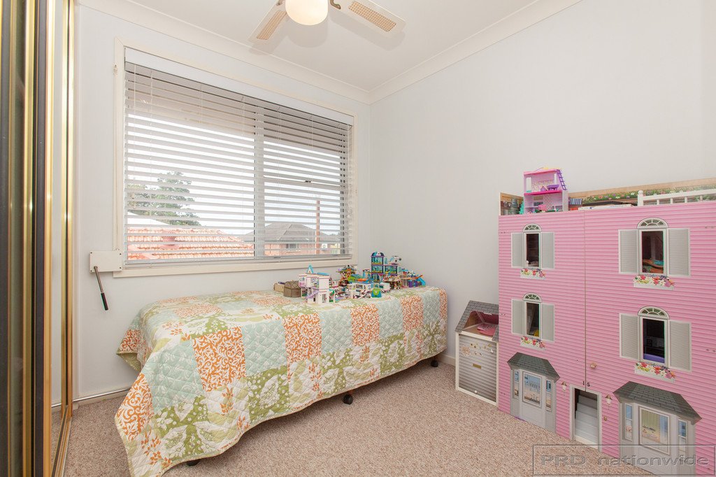 9 Roy Street LORN 15