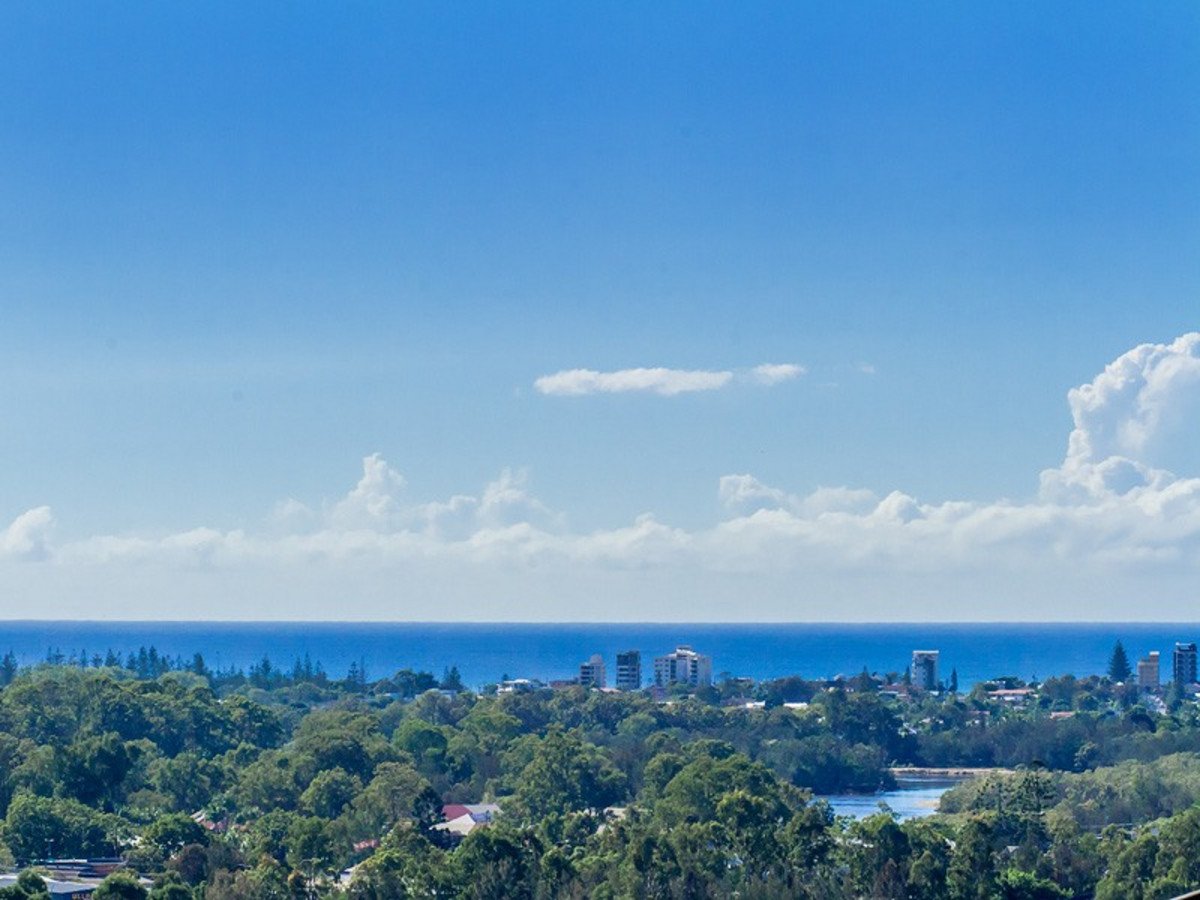 9 Royal View Close Burleigh Heads 2