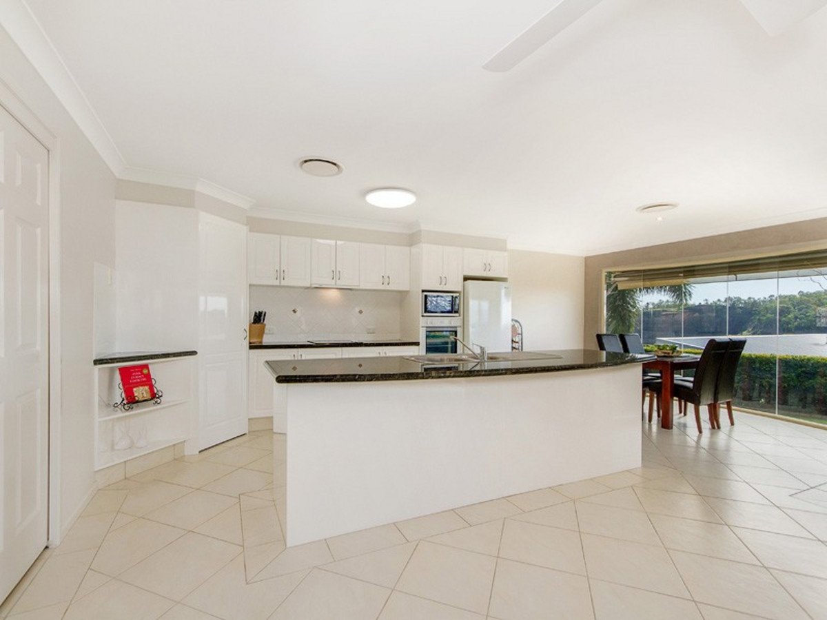 9 Royal View Close Burleigh Heads 5