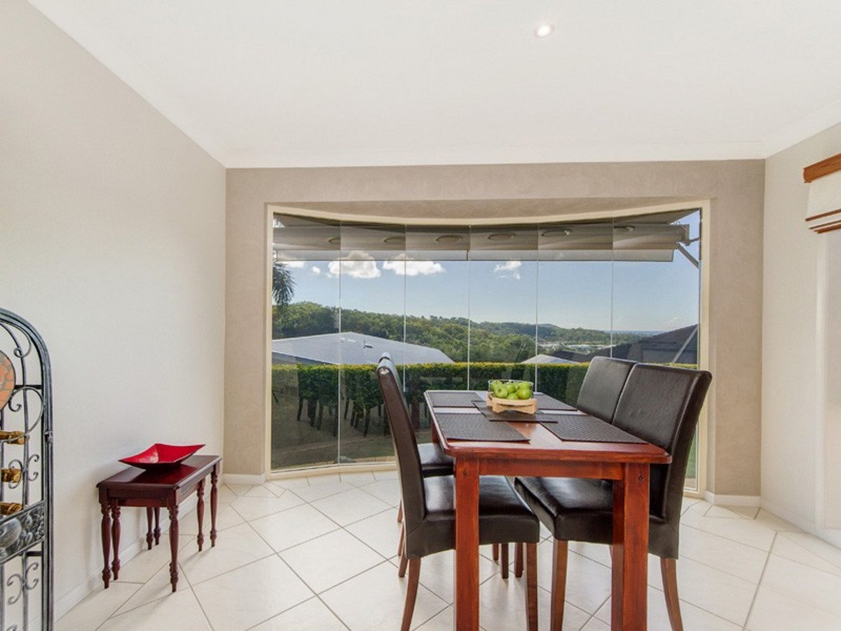 9 Royal View Close Burleigh Heads 6