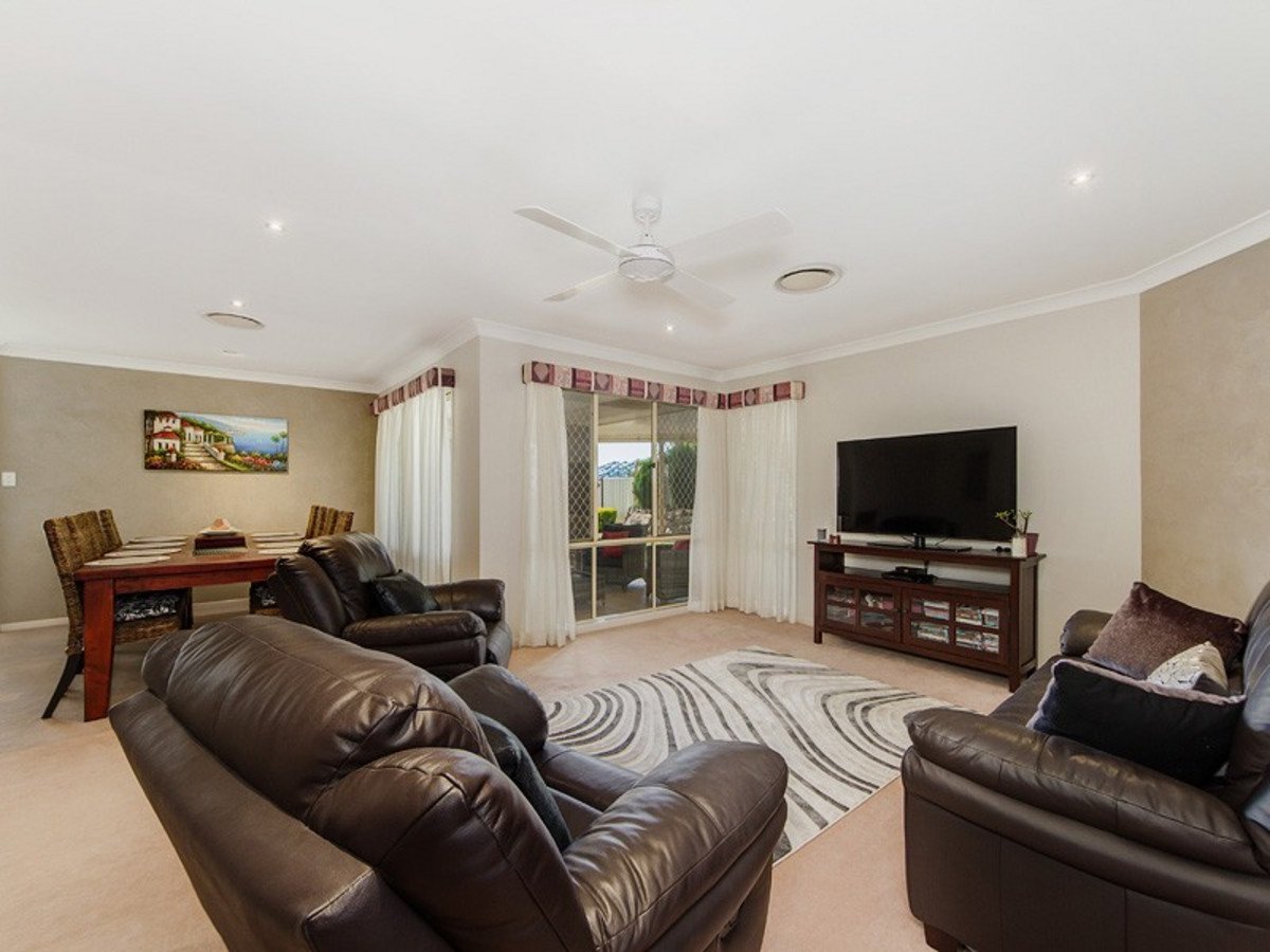 9 Royal View Close Burleigh Heads 8