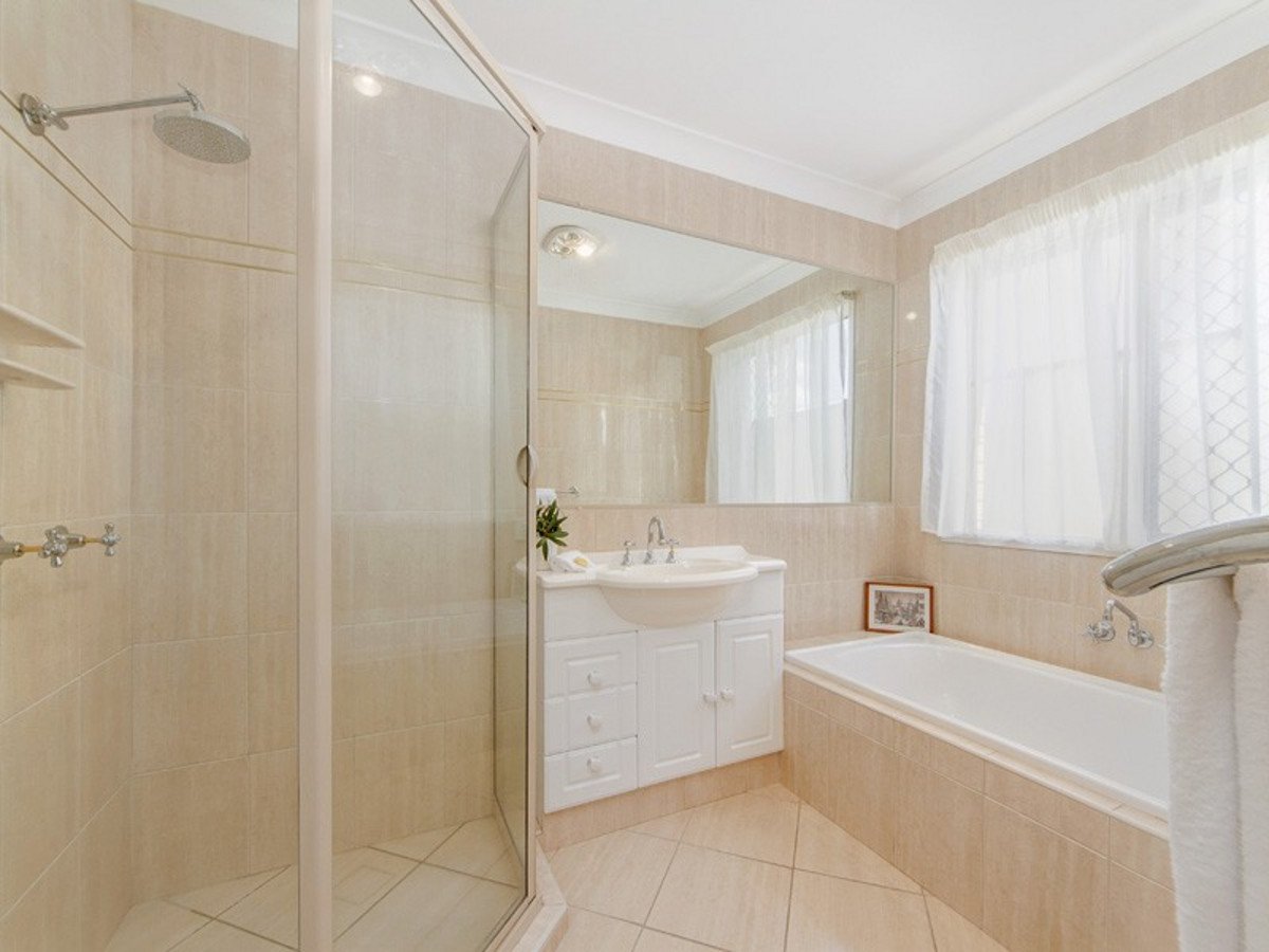 9 Royal View Close Burleigh Heads 14