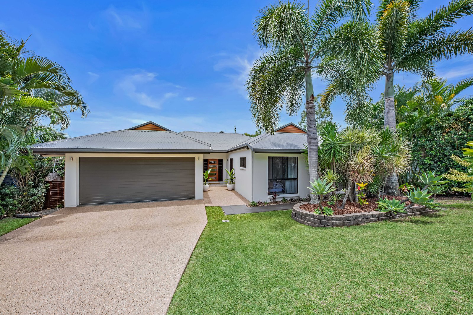 9 Ryben Court CANNONVALE 2