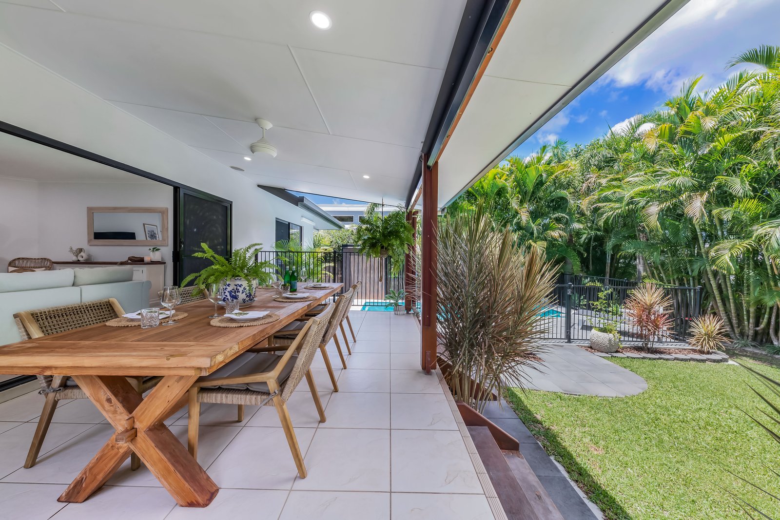 9 Ryben Court CANNONVALE 19