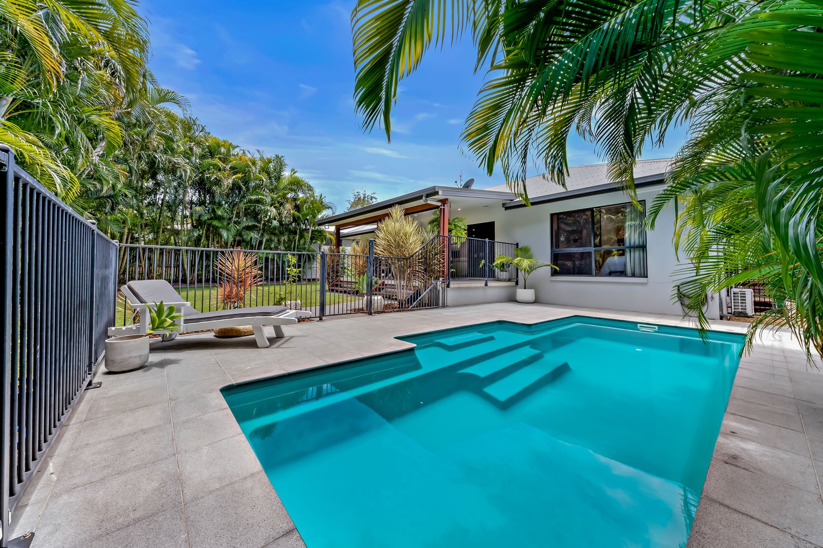 9 Ryben Court CANNONVALE 20