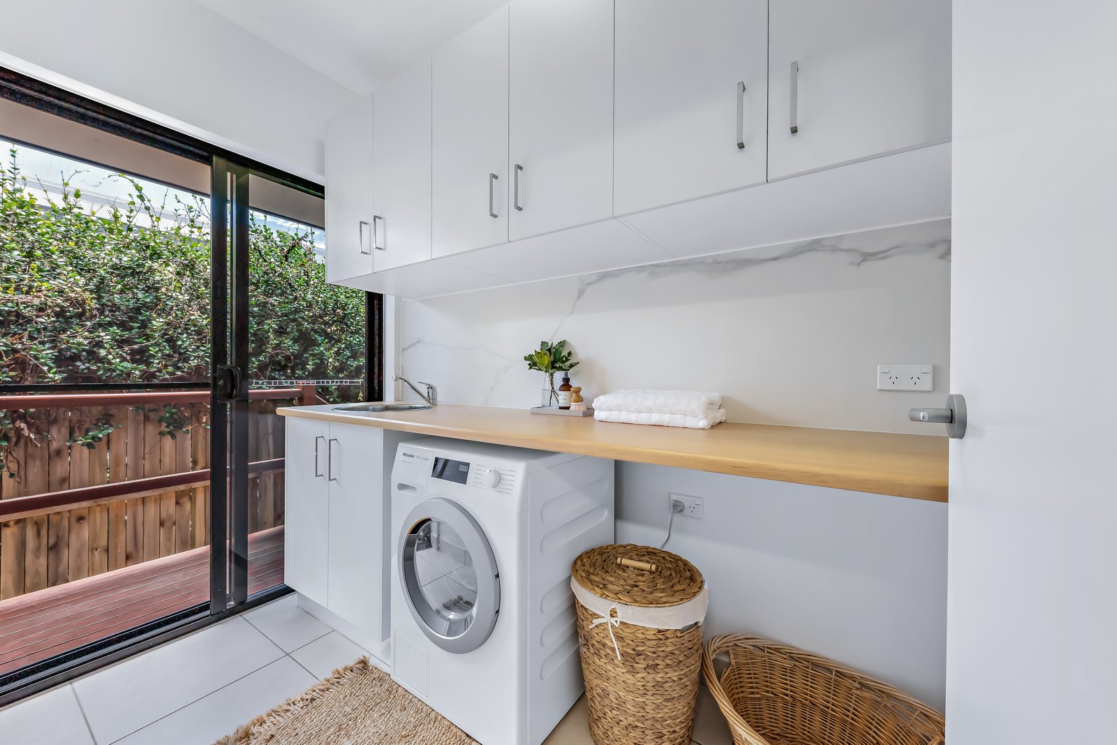 9 Ryben Court CANNONVALE 14