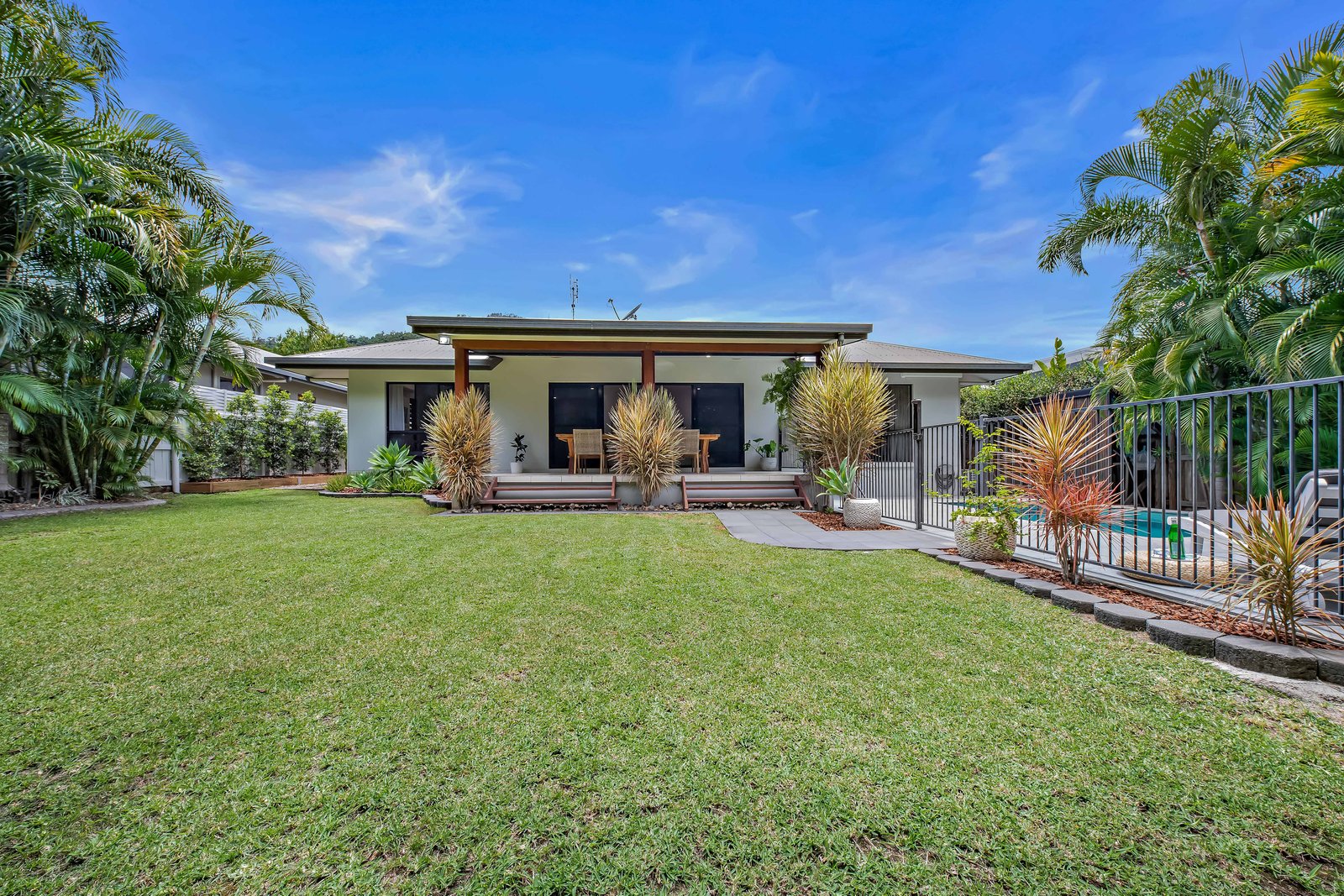 9 Ryben Court CANNONVALE 16