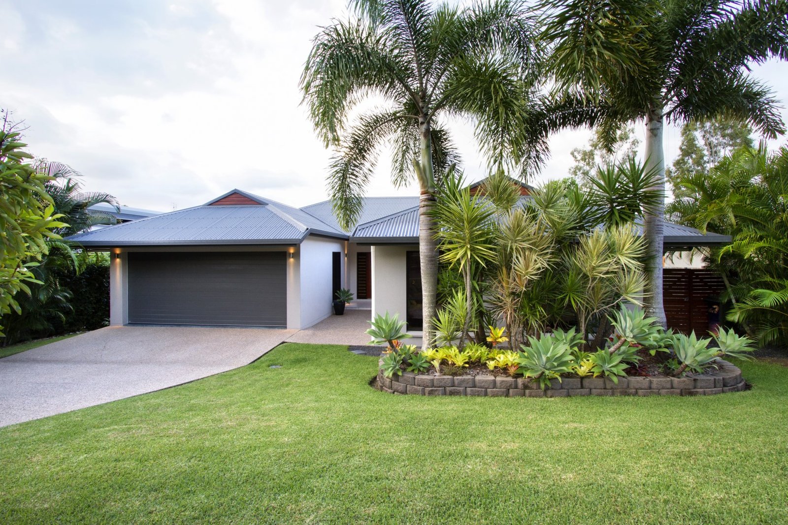 9 Ryben Court CANNONVALE 3
