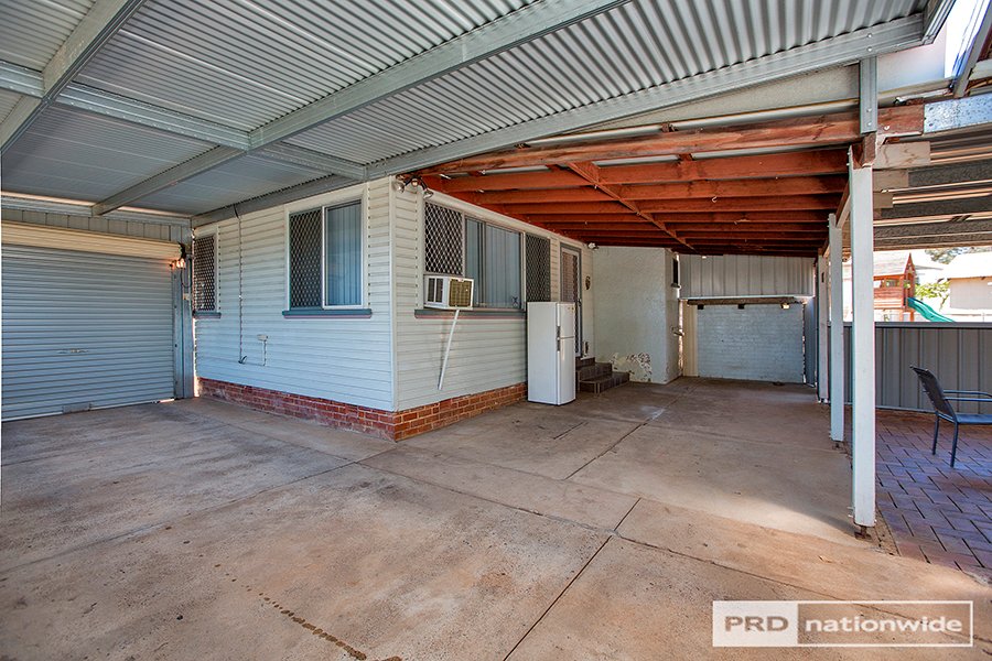 9 Sale Street TAMWORTH 8