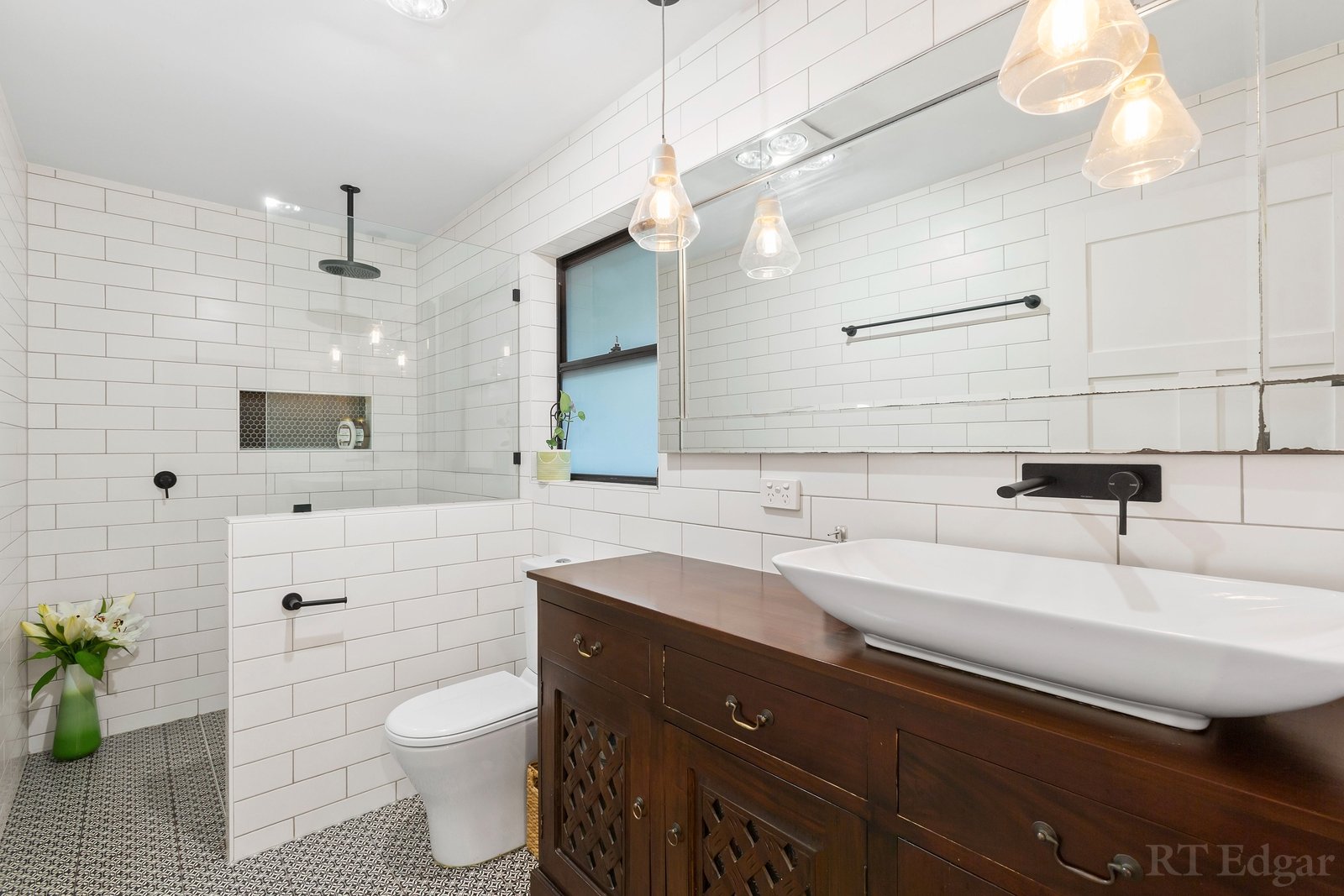 Real Estate and Property in 9 Sandpiper Court, Ocean Grove, VIC