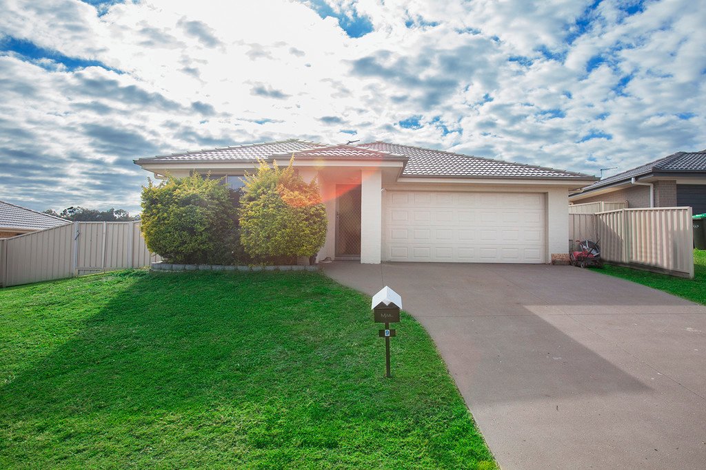 9 Sapphire Drive RUTHERFORD 1