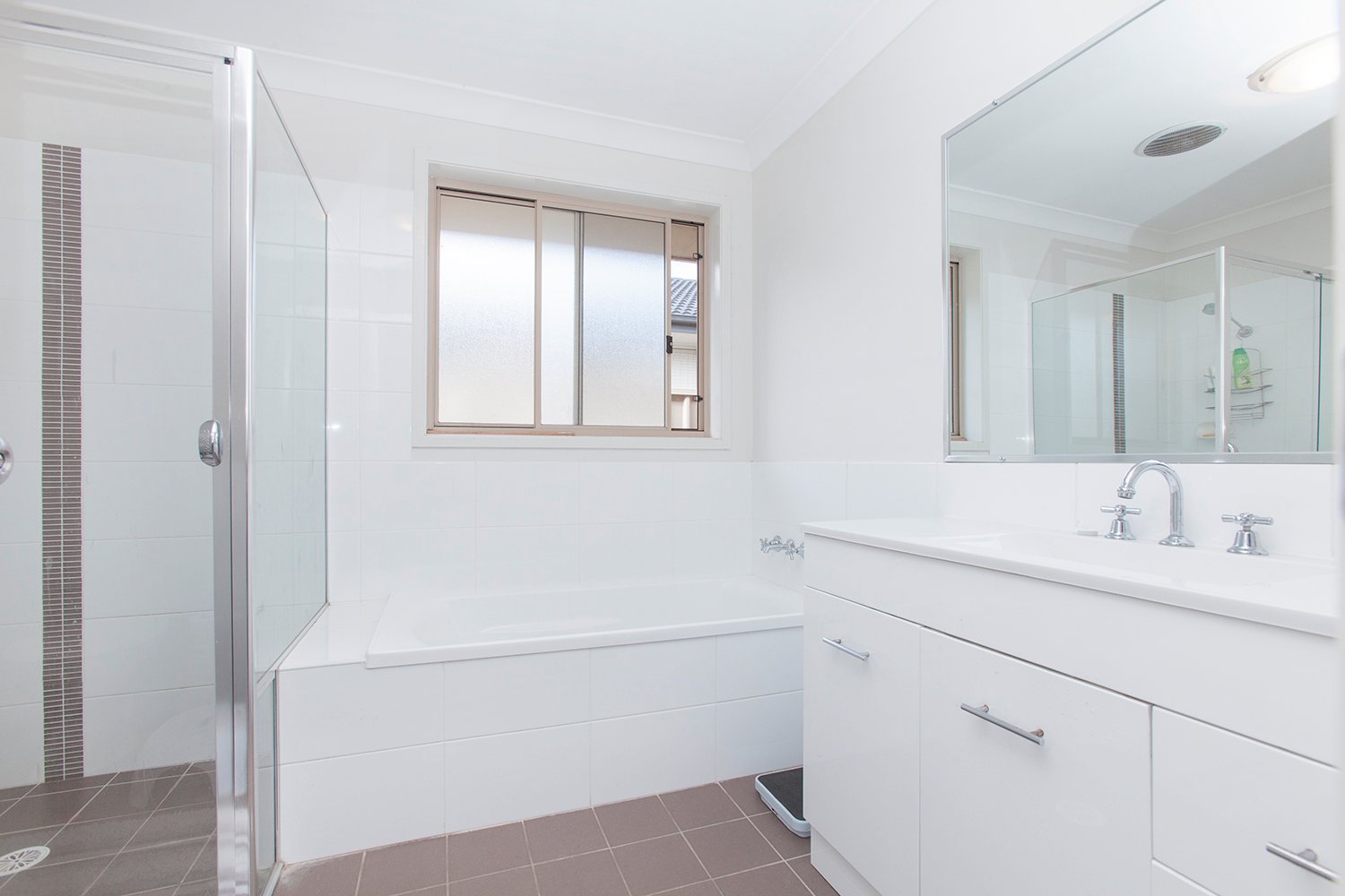 9 Sapphire Drive RUTHERFORD 9