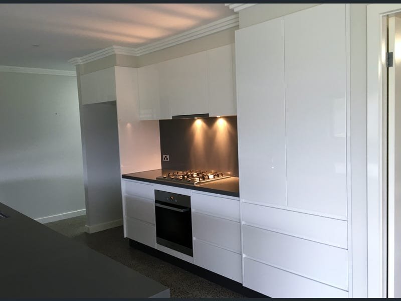 9 Semillon Drive TAMWORTH 3