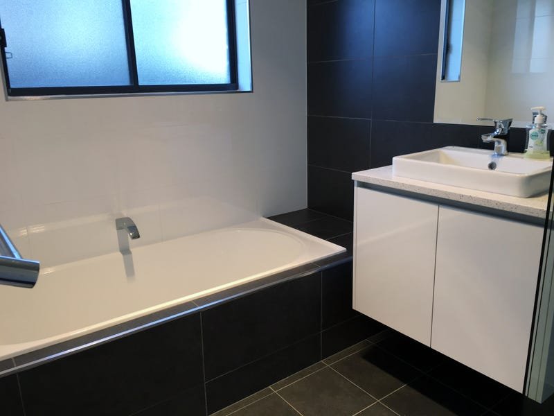 9 Semillon Drive TAMWORTH 9