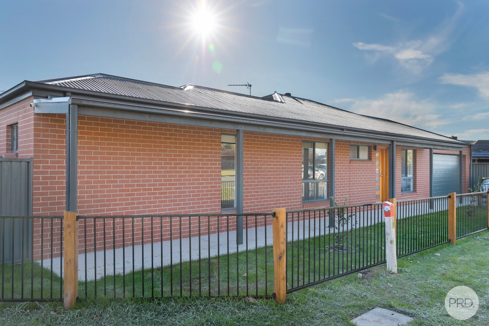9 Semmens Avenue CRESWICK 3