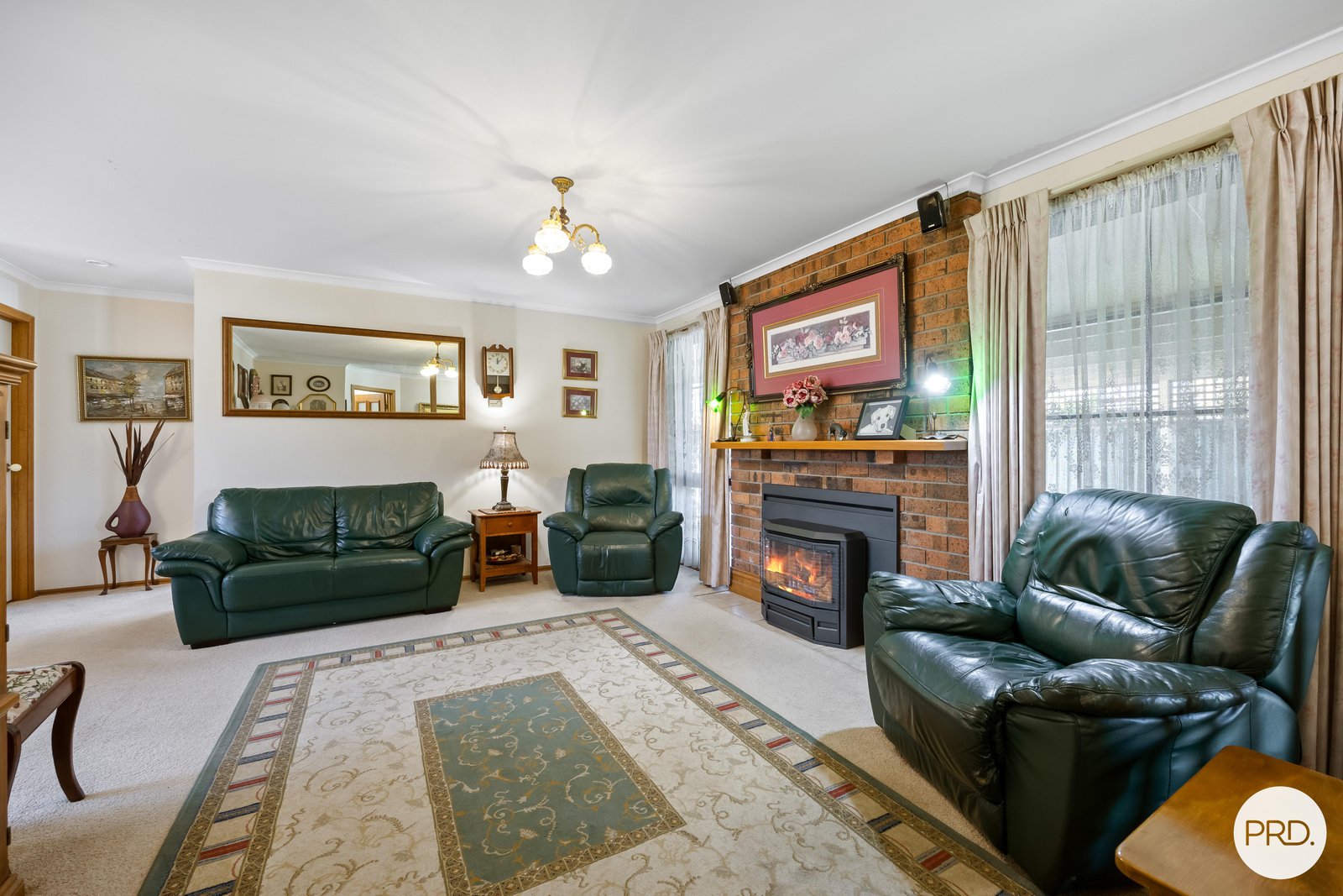 9 Shasta Drive DELACOMBE 11