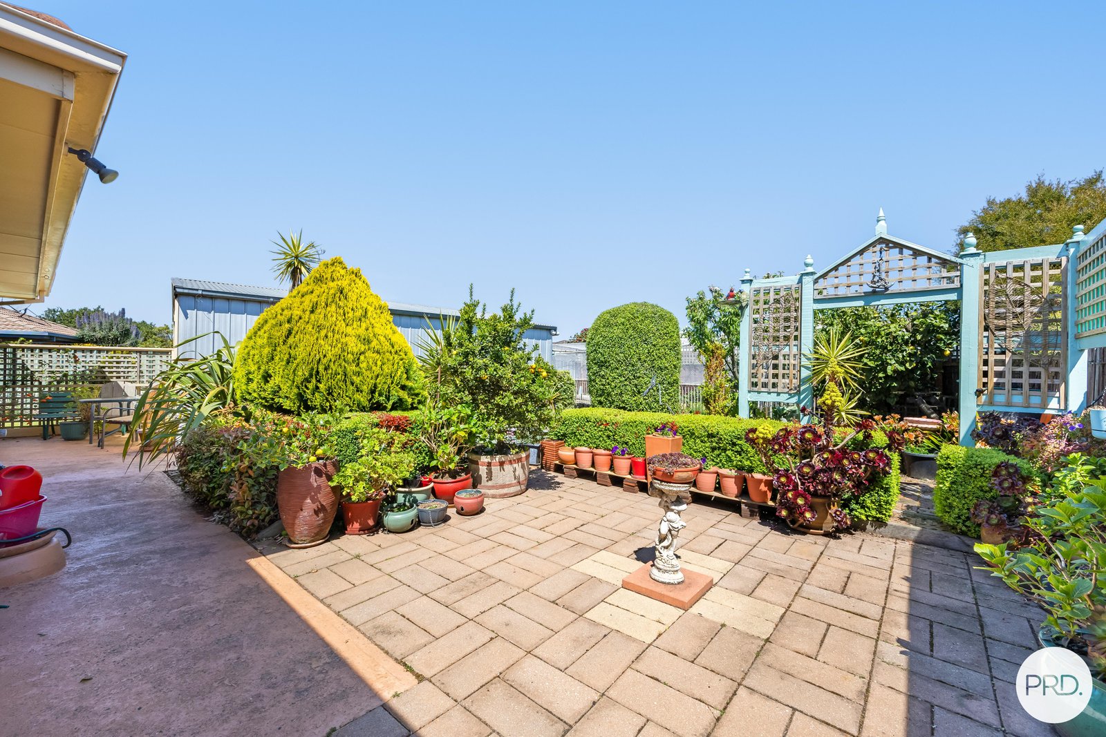 9 Shasta Drive DELACOMBE 24