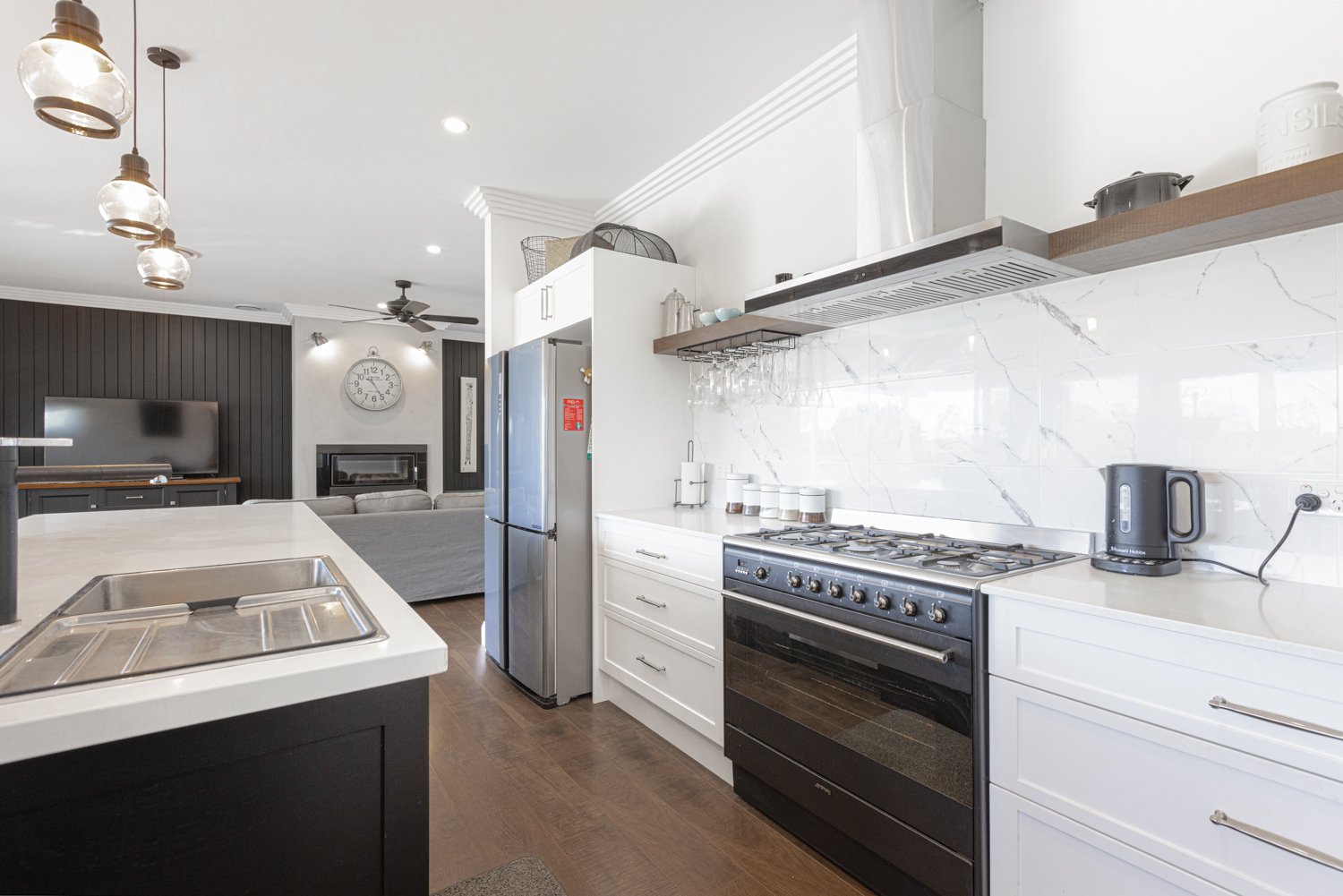 9 Shiraz Close HINTON 11