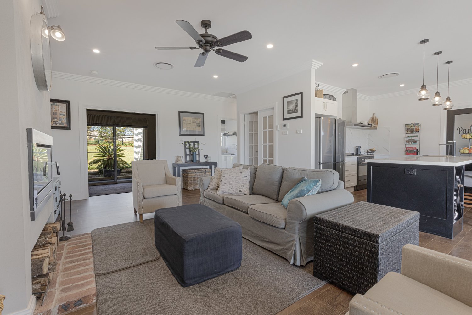 9 Shiraz Close HINTON 14