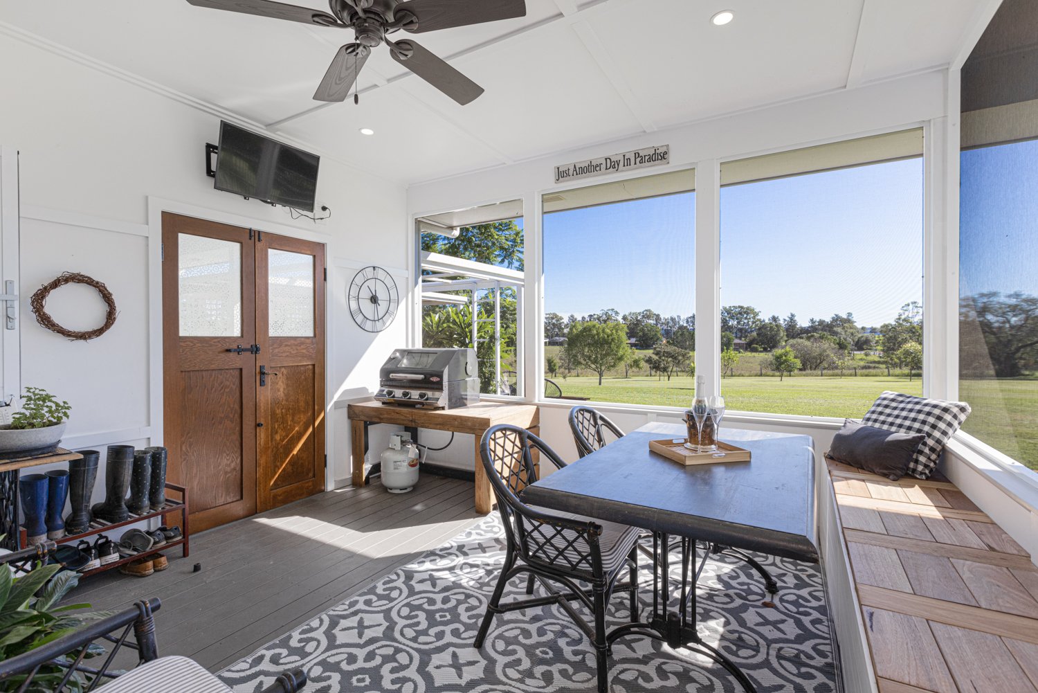 9 Shiraz Close HINTON 16