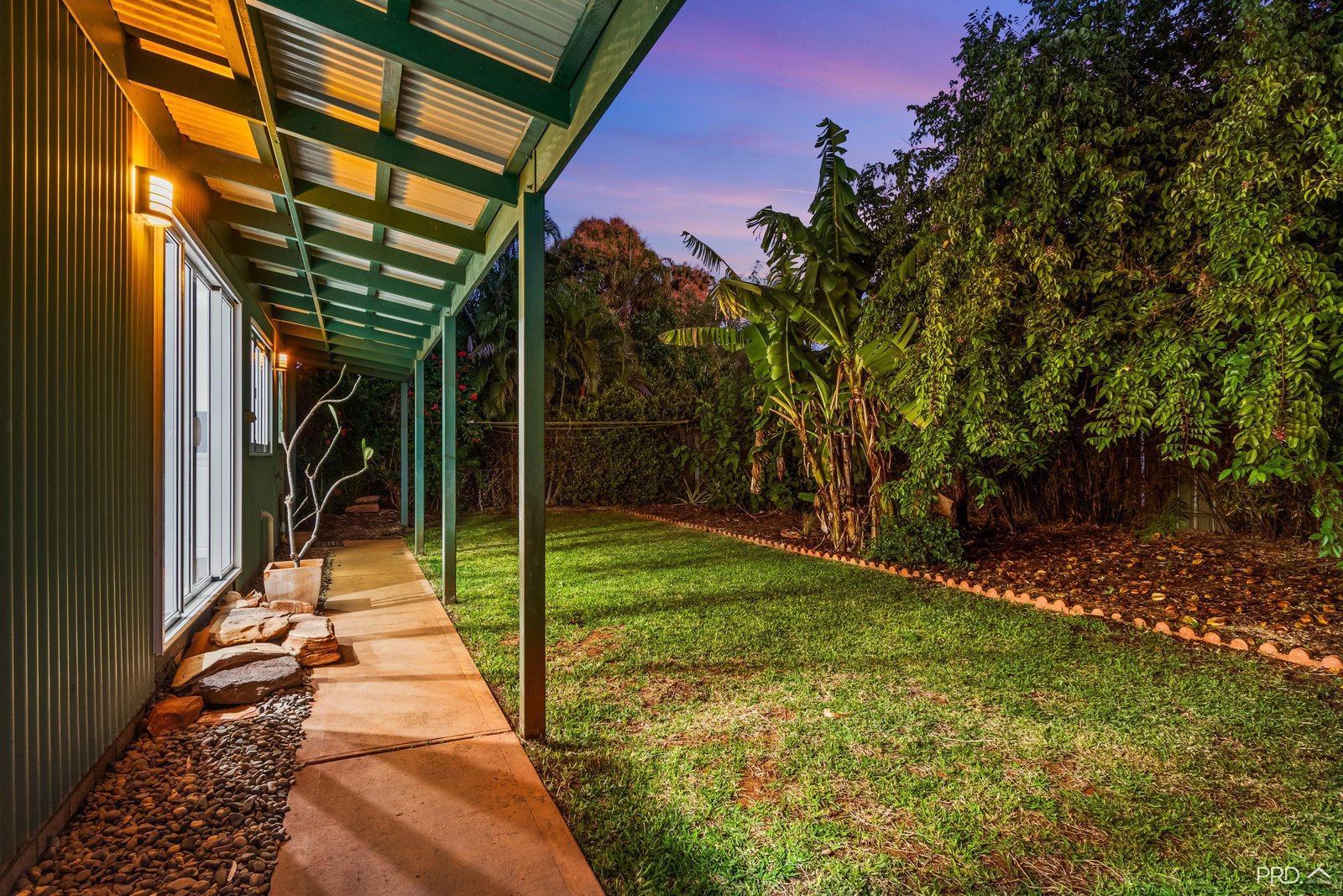 9 Slater Road CABLE BEACH 28