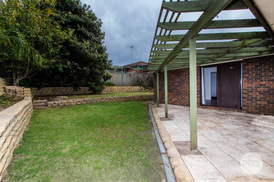 9 Soling Crescent CRANEBROOK 23