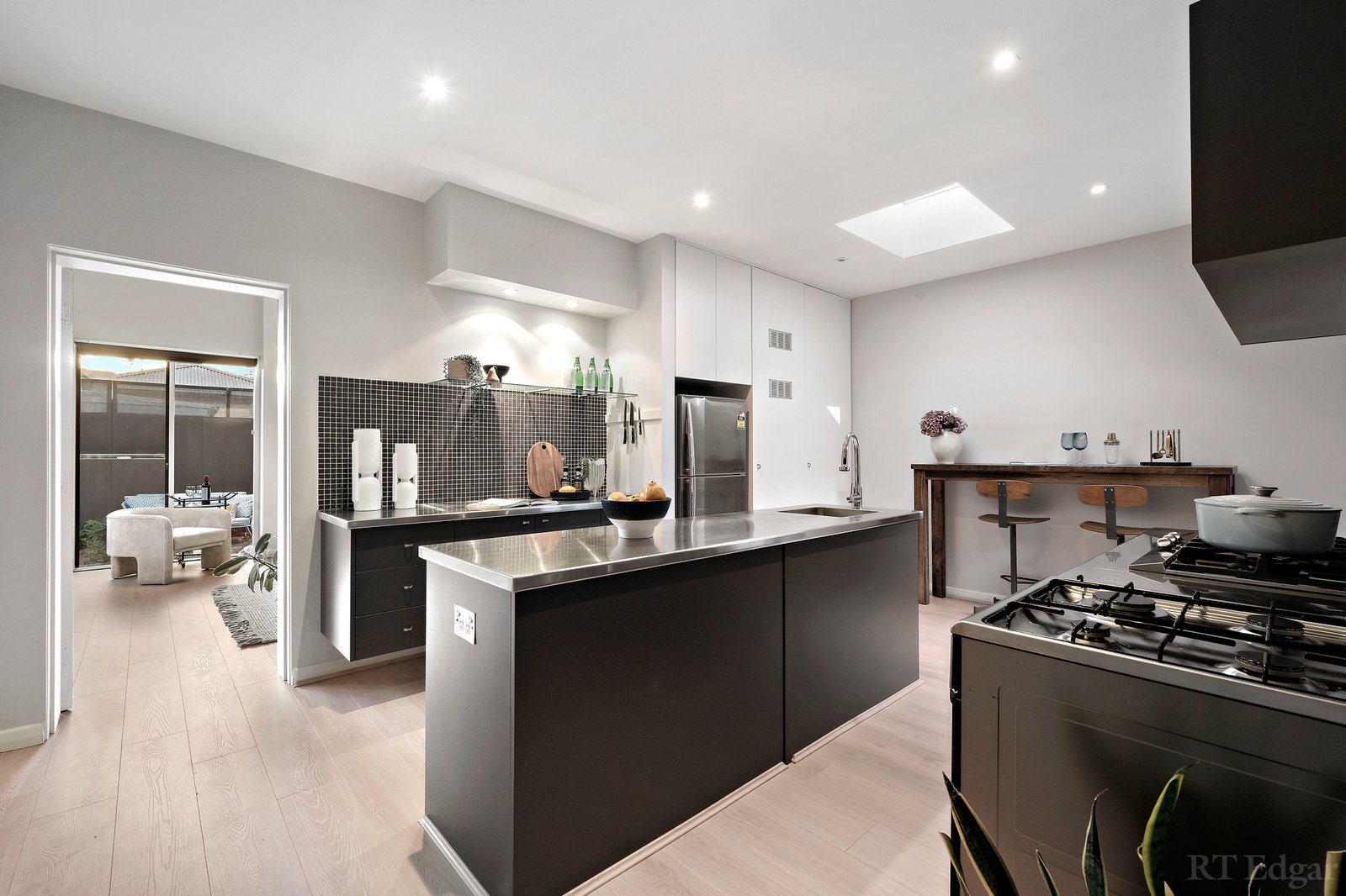 Real Estate and Property in 9 Somerset Place, Windsor, VIC