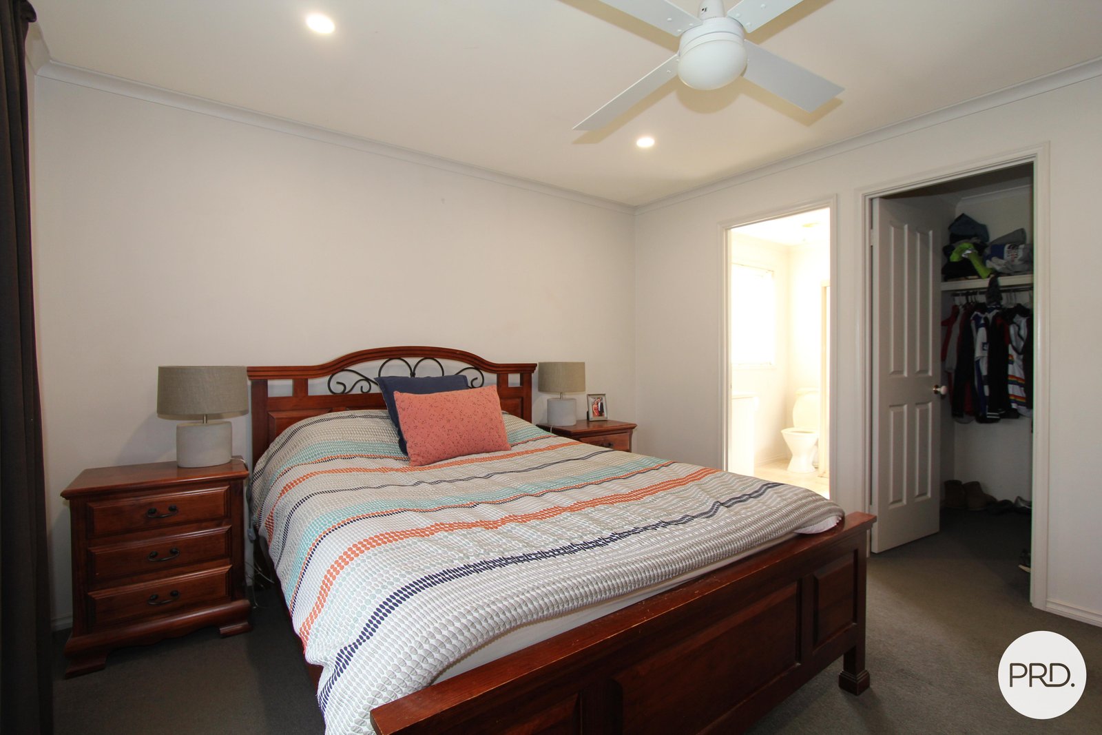 9 Spencer Street CANADIAN 10