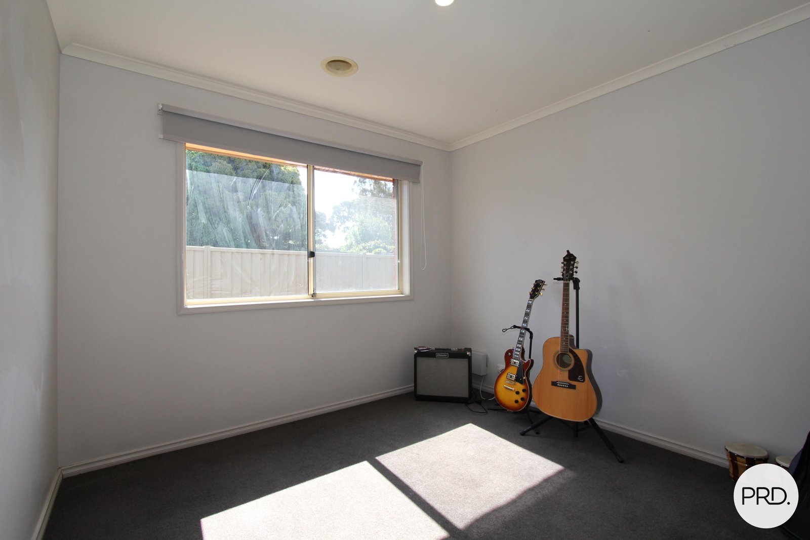 9 Spencer Street CANADIAN 14