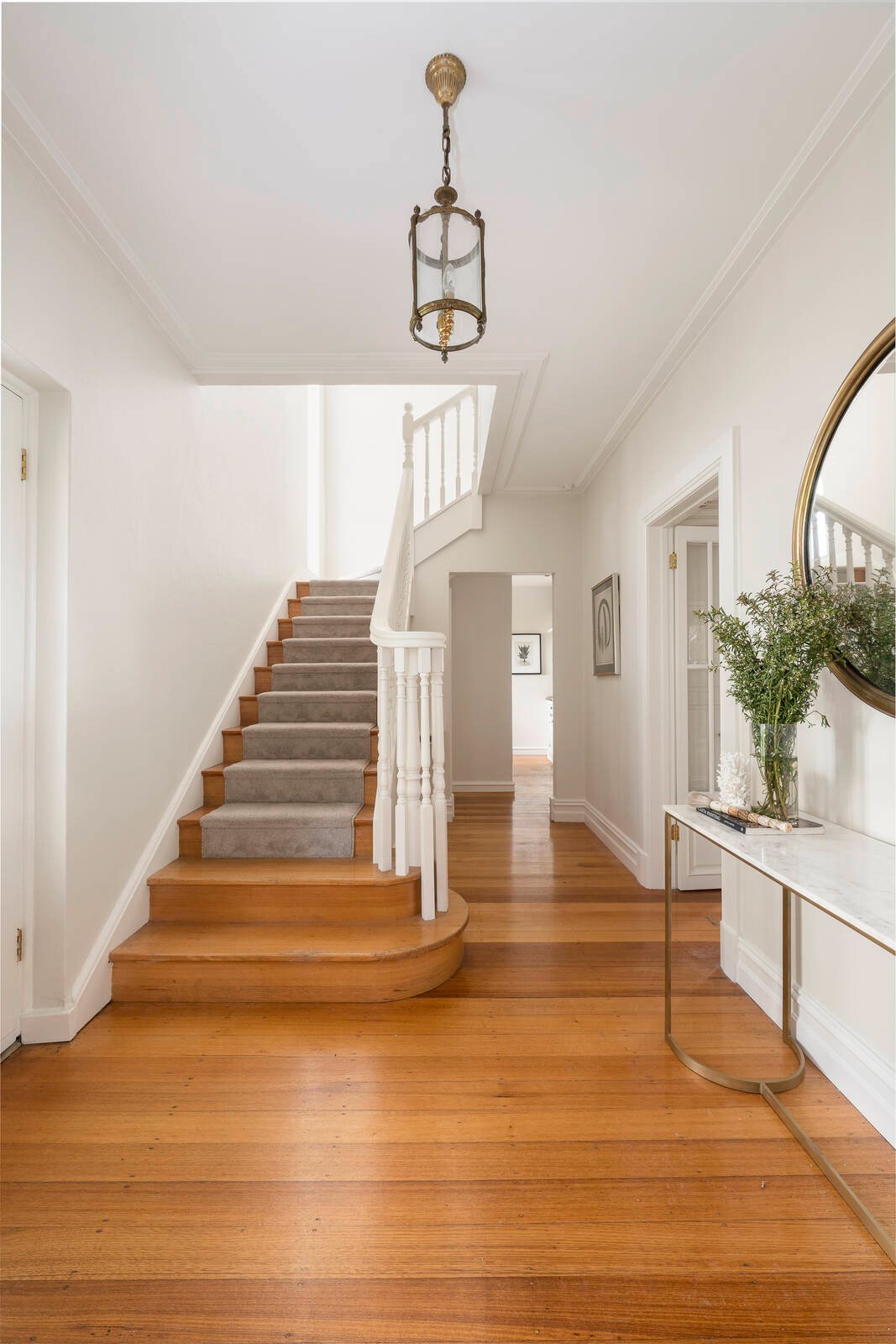 Real Estate and Property in 9 St Georges Court, Toorak, VIC