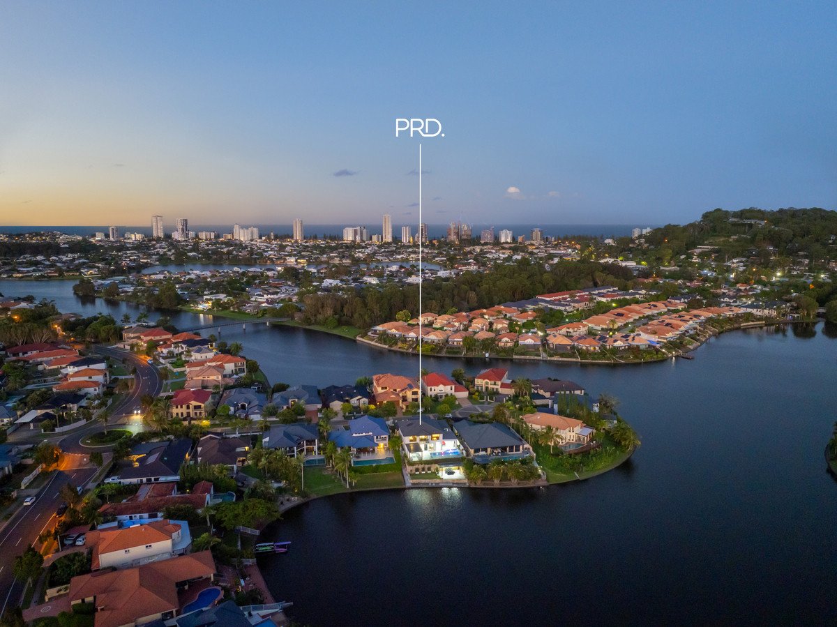 9 St Helens Court Burleigh Waters 25