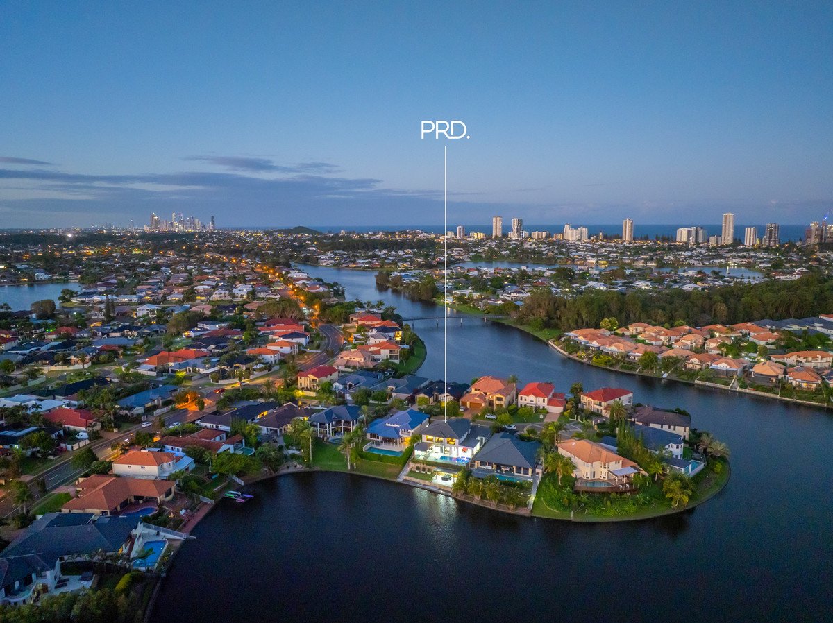 9 St Helens Court Burleigh Waters 29