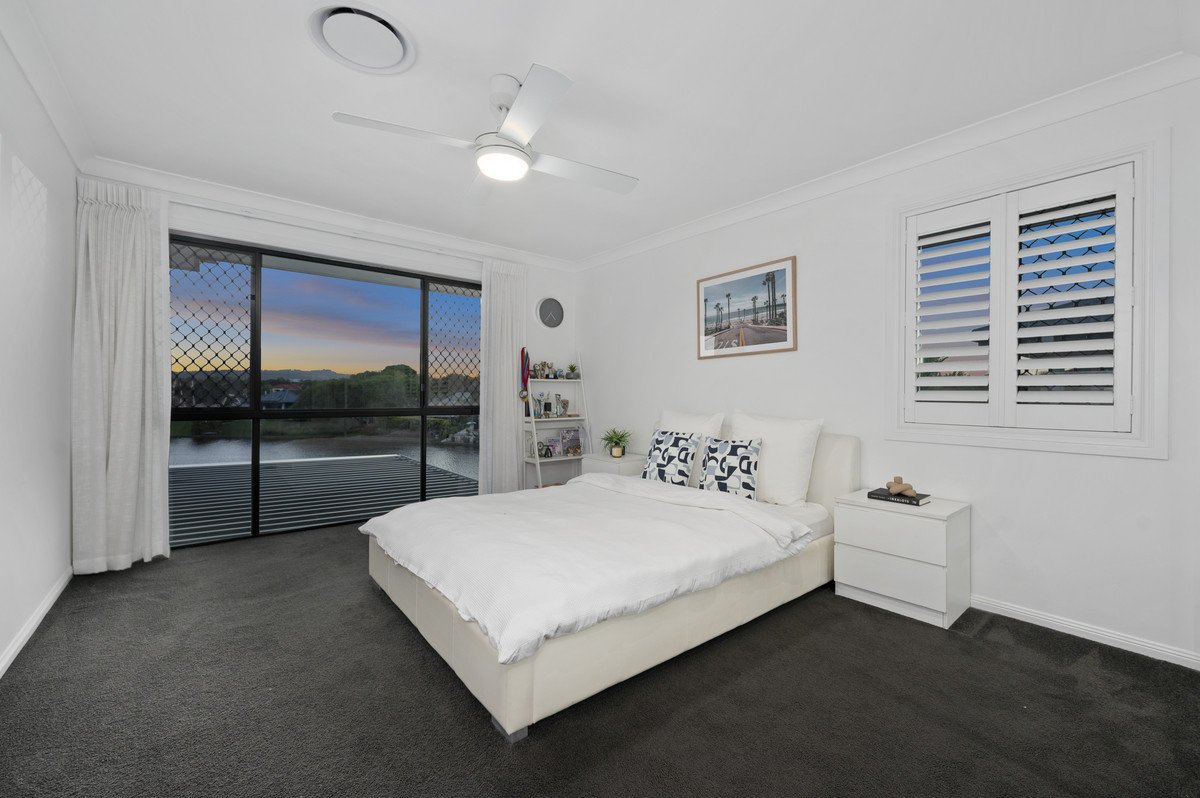 9 St Helens Court Burleigh Waters 10