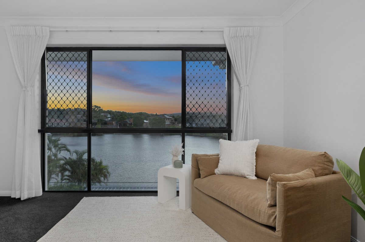 9 St Helens Court Burleigh Waters 12