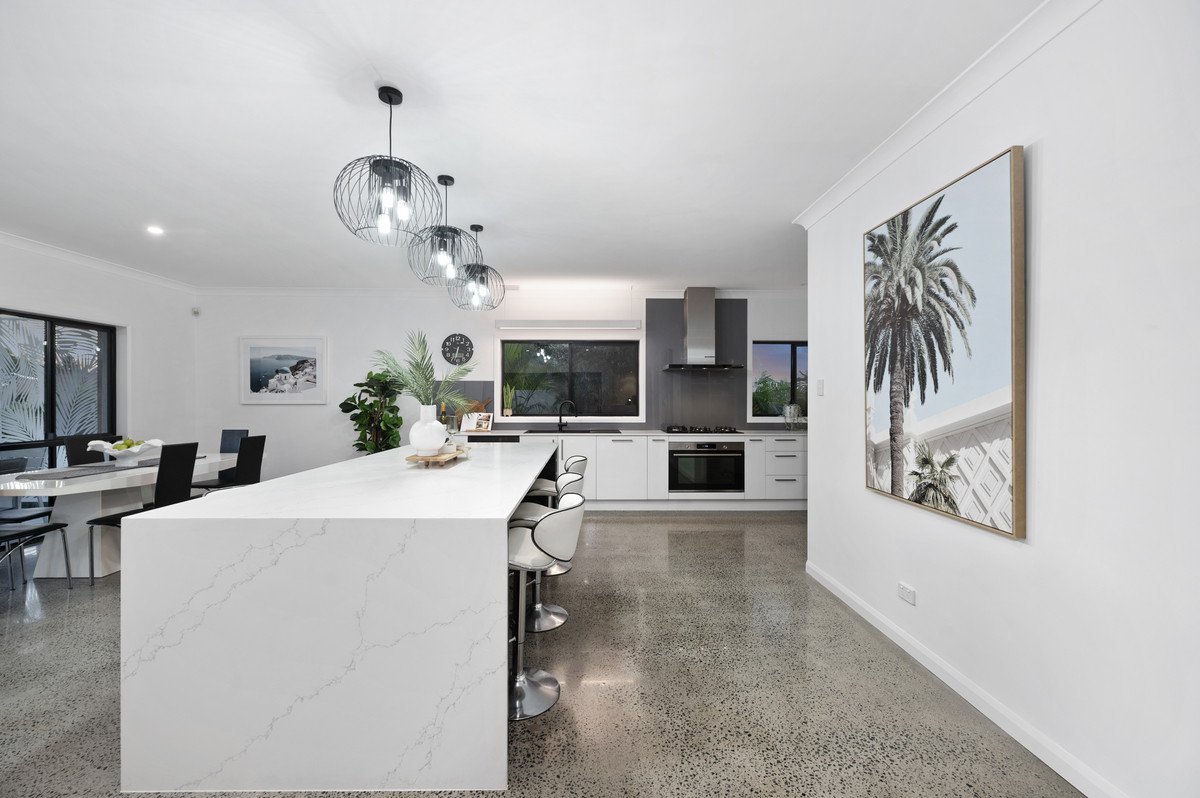 9 St Helens Court Burleigh Waters 13