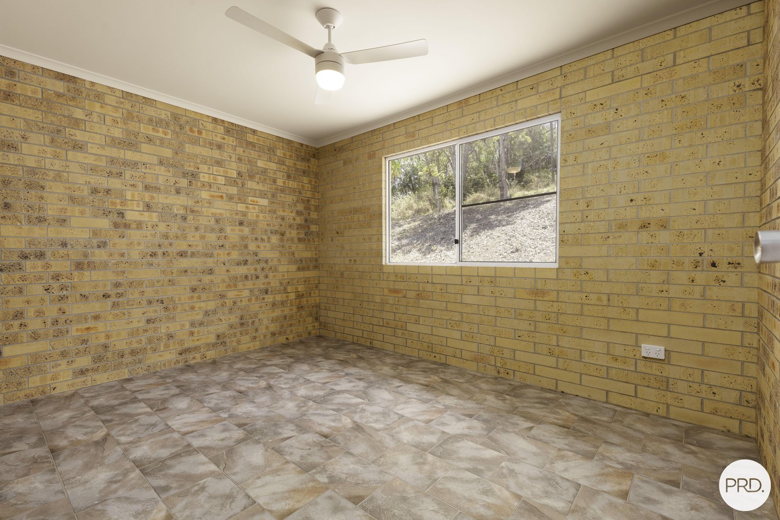 9 Starrs Road SARINA 8