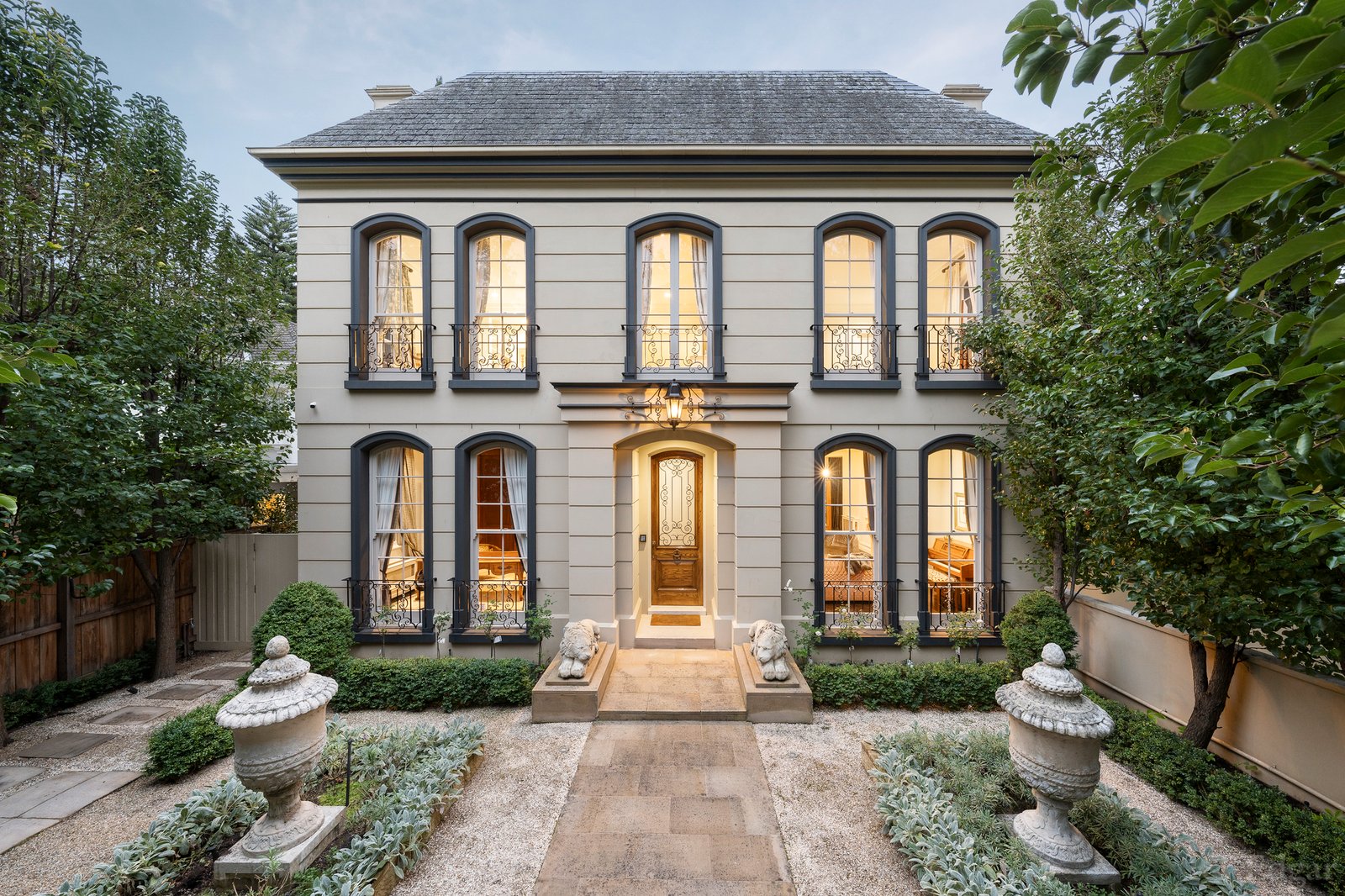 Real Estate and Property in 9 Stradbroke Avenue, Toorak, VIC