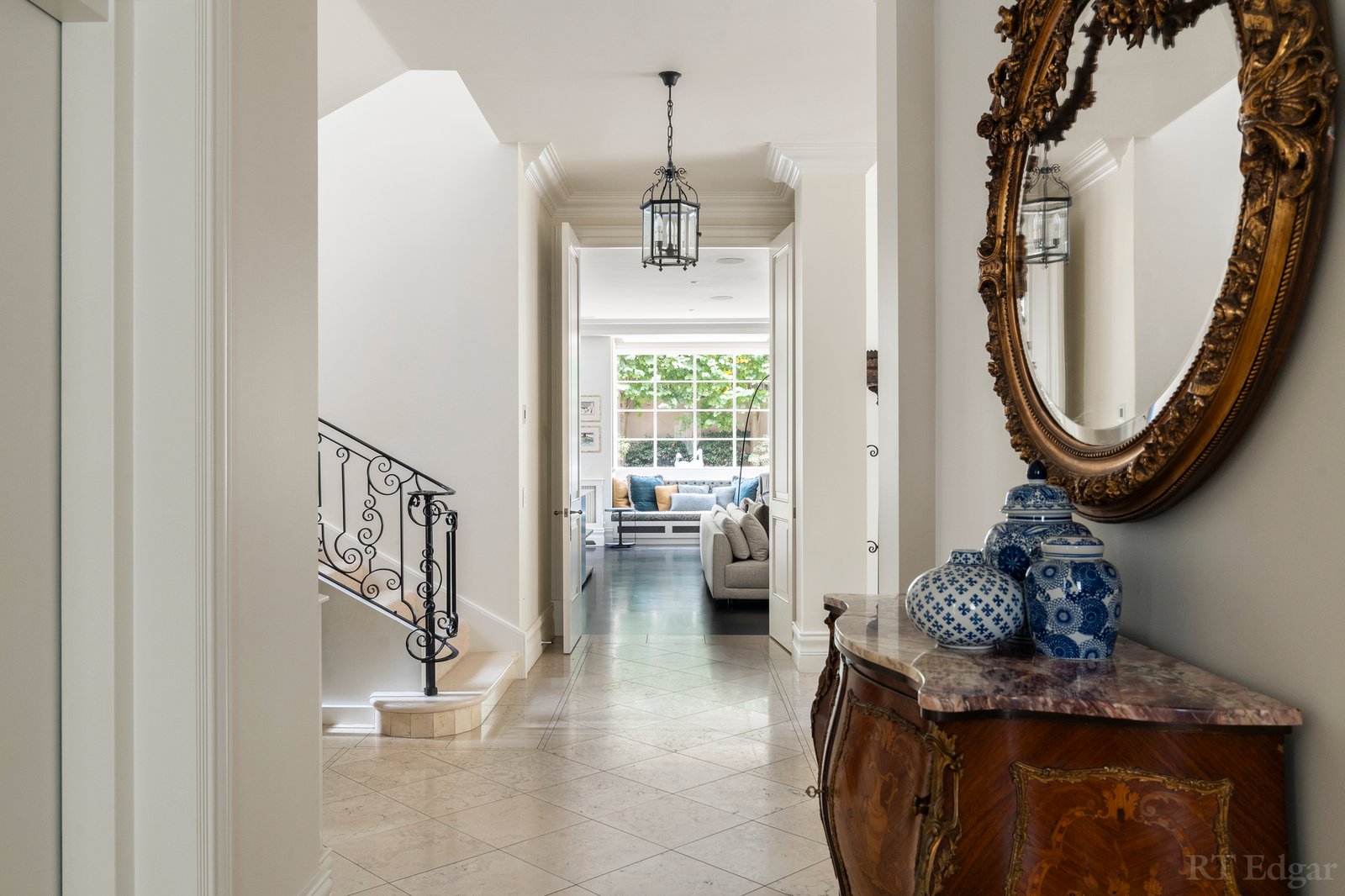 Real Estate and Property in 9 Stradbroke Avenue, Toorak, VIC